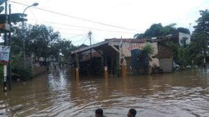 Satu Kampung di Dayeuhkolot Bandung Terendam Banjir 1,5 Meter