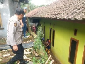 Polres Cianjur Cek TKP Bencana Alam Pergerakan Tanah