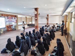 Bid Humas Polda Jabar Goes to School : Edukasi Generasi Muda untuk Mewujudkan Masa Depan Cerah