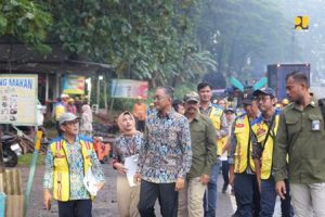 Pastikan Kesiapan Mudik Lebaran 2025, Menteri Dody Tinjau Jalur Pantura Jateng