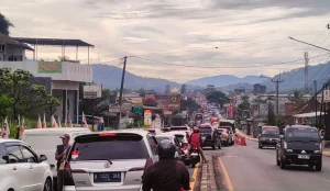 Sebagian Jalur Nagreg Diberlakukan Lajur 3:1 Akomodir Pemudik