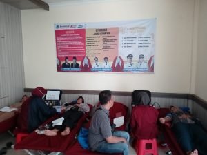 PMI Ranting Pameungpeuk Gelar Donor Darah Pasca Lebaran, Masyarakat Tetap Antusias