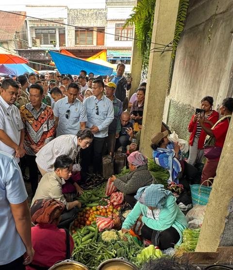 Wapres Gibran Tinjau Pasar Dolok Sanggul, Dorong Modernisasi Berbasis Kearifan Lokal