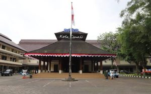 Renovasi Rp50 Miliar untuk Gedung yang Cuma Ramai Rebo