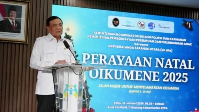 Rayakan Natal Bersama Warga Tapanuli Utara, Menko Polkam Tegaskan Negara Hadir dan Peduli