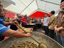 Tinjau Posko Pengungsian dan Permukiman Terdampak Banjir di Kabupaten Banjar, Wapres Pastikan Perlindungan Sosial