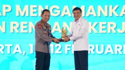 Menko Polkam Apresiasi TNI-Polri atas Evakuasi Korban Penembakan Pesawat di Boven Digoel Papua