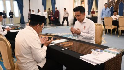 Presiden Prabowo dan Wapres Gibran Tunaikan Zakat Melalui Baznas di Istana Negara