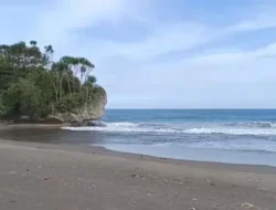 Wisatawan Asal Garut Tewas Digulung Ombak di Pantai Madasari