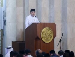 Iduladha Bandung Penuh Kebersamaan, Farhan Ajak Warga Bergerak