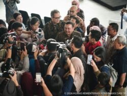 Pemerintah Siapkan Aturan Baru Nomor HP, Wajah Pengguna Akan Dicek