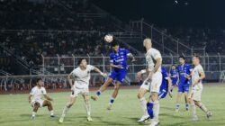 Persib Bangkit Dramatis, Tekuk Bhayangkara FC 4-2 dan Rebut Puncak Klasemen