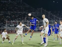 Persib Bangkit Dramatis, Tekuk Bhayangkara FC 4-2 dan Rebut Puncak Klasemen