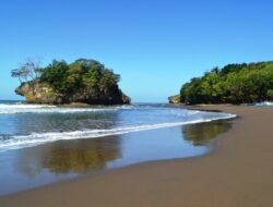 Pantai Madasari Kembali Makan Korban Saat Libur Panjang