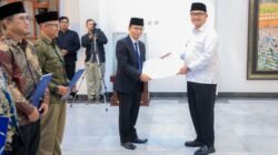 Farhan Lantik Pimpinan Baznas Kota Bandung 2026–2031, Targetkan Perkuat Pengentasan Kemiskinan