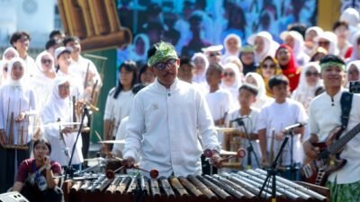 57 Grup Angklung Turun ke Mal, Bandung Genjot Wisata Budaya 2026