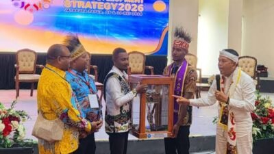 Dari Pedalaman Papua untuk Dedi Mulyadi, Replika Rumah Korowai Bawa Pesan Jaga Hutan
